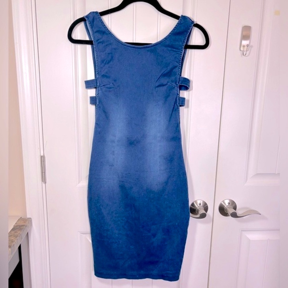 Mebon Stretch Blue Denim Cut-Out Mini Dress Size Small NWT